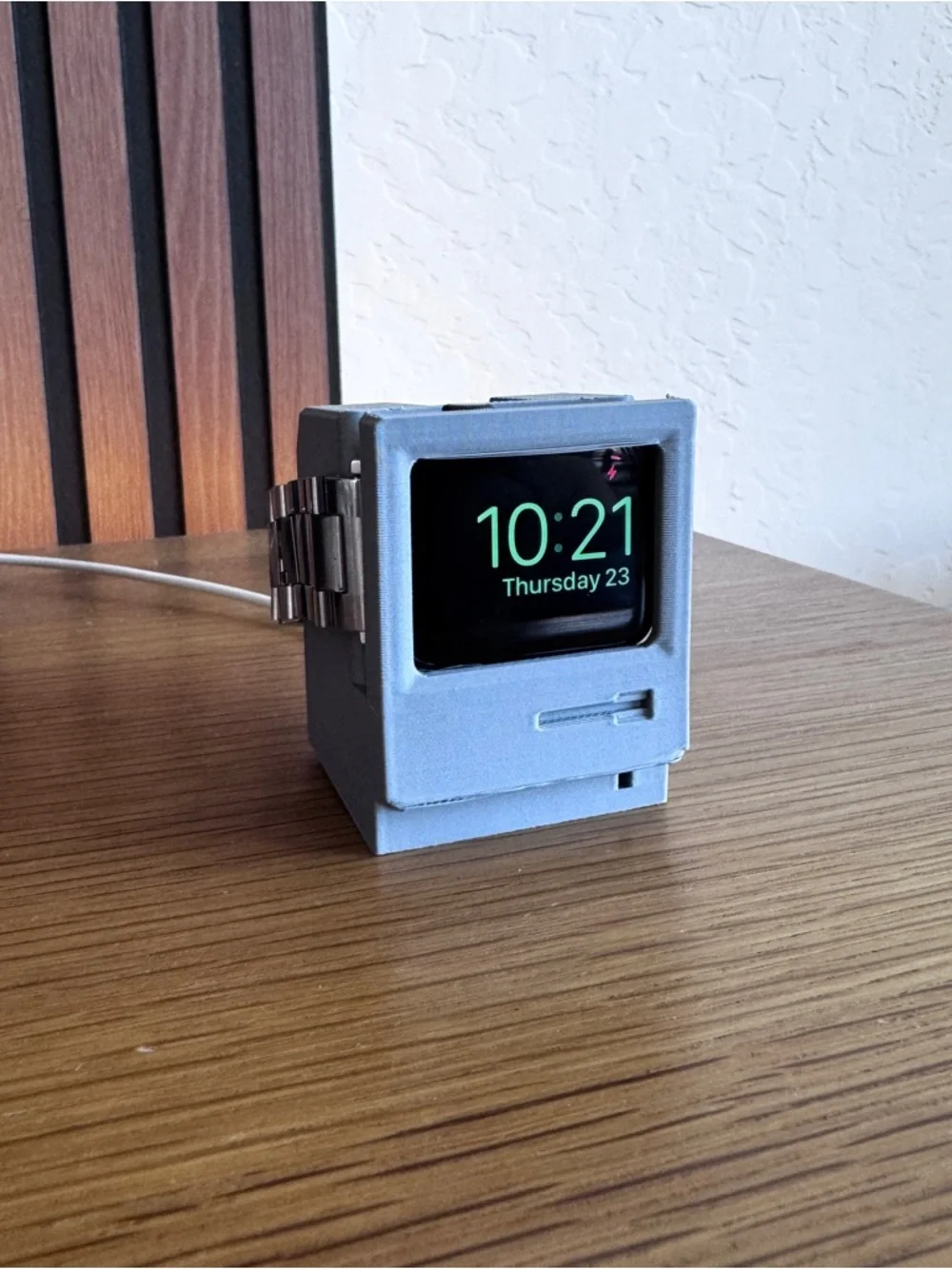 Retro Macintosh Apple Watch Charging Stand Dock Matte Gray